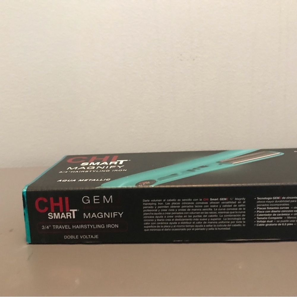 CHI Smart Magnify Hairstyling Iron - Picture 6 of 6